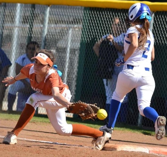 melanie mendoza vs del rio 2013.jpg